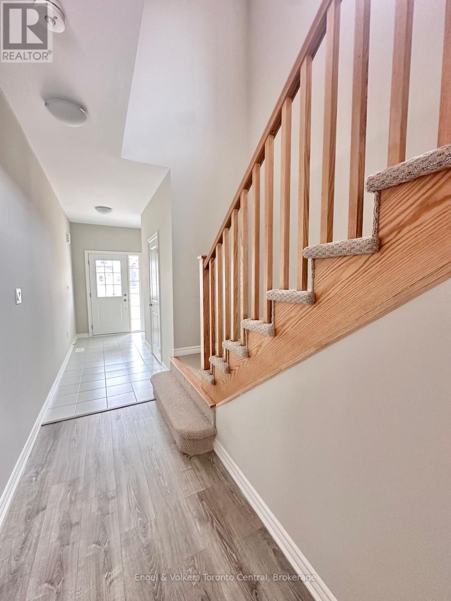 209 Clipper Drive, Clearview (Stayner), Ontario  L0M 1S0 - Photo 9 - S13000938