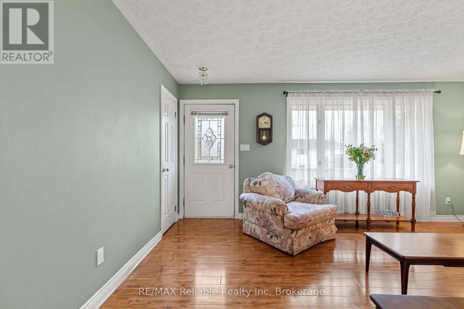 116 Duke Street, Huron East, Ontario  N0K 1W0 - Photo 4 - X13000888