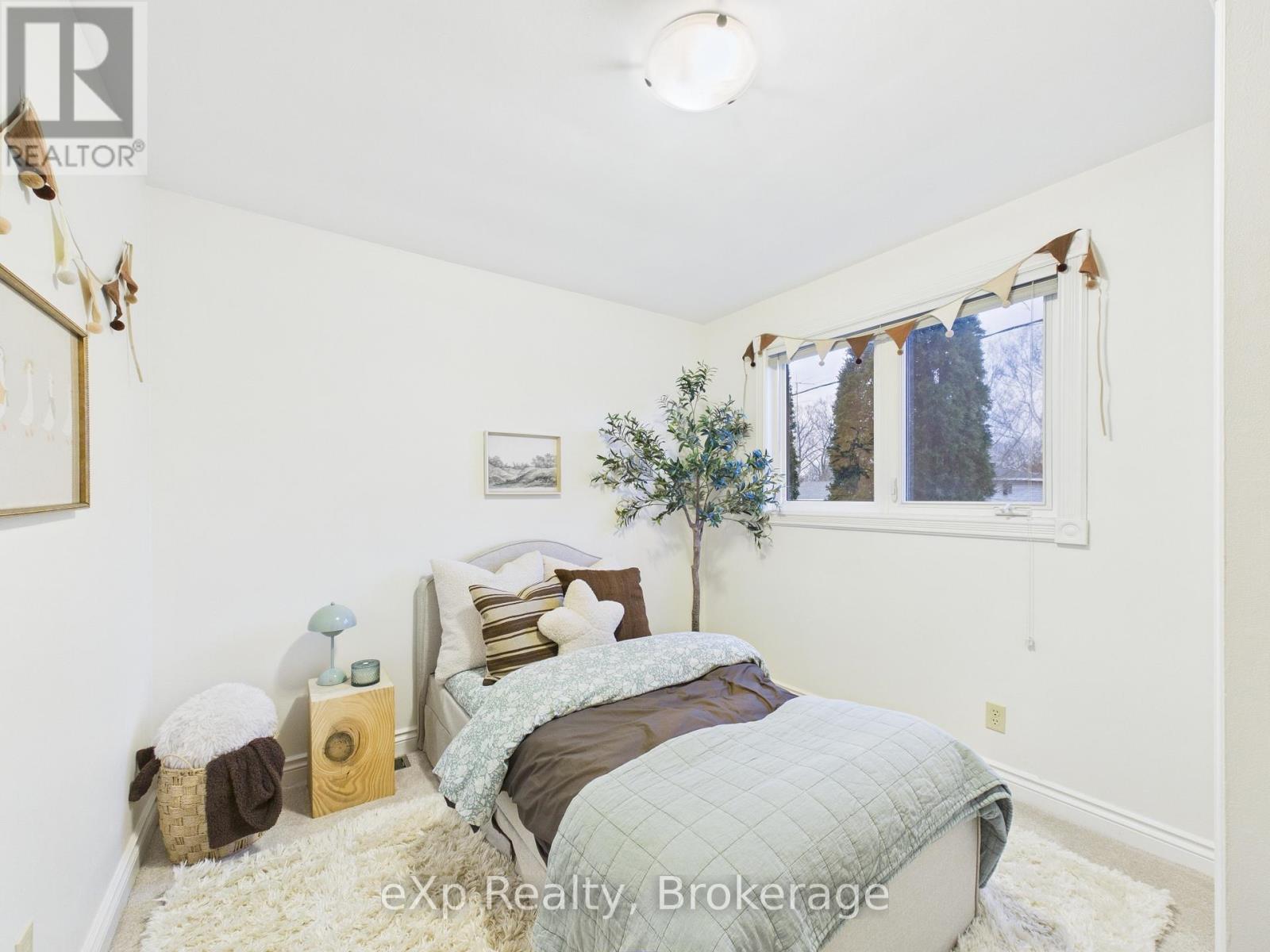 422 Wellington Street, Saugeen Shores, Ontario  N0H 2C4 - Photo 12 - X13000924