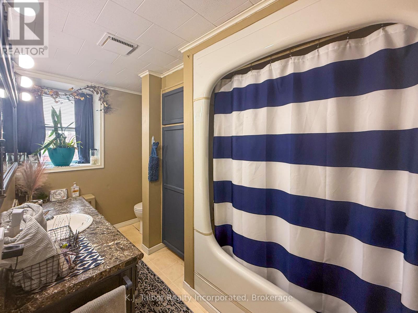 636 Campbell Street, Huron-Kinloss, Ontario  N0G 2H0 - Photo 22 - X13001162