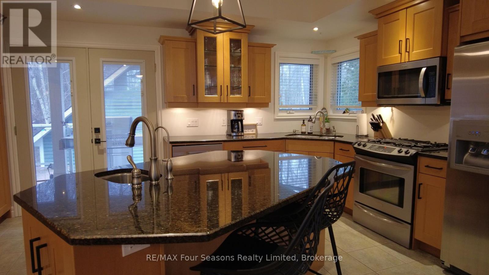 37 Silver Lake Crescent, South Bruce Peninsula, Ontario  N0H 2G0 - Photo 15 - X13001200