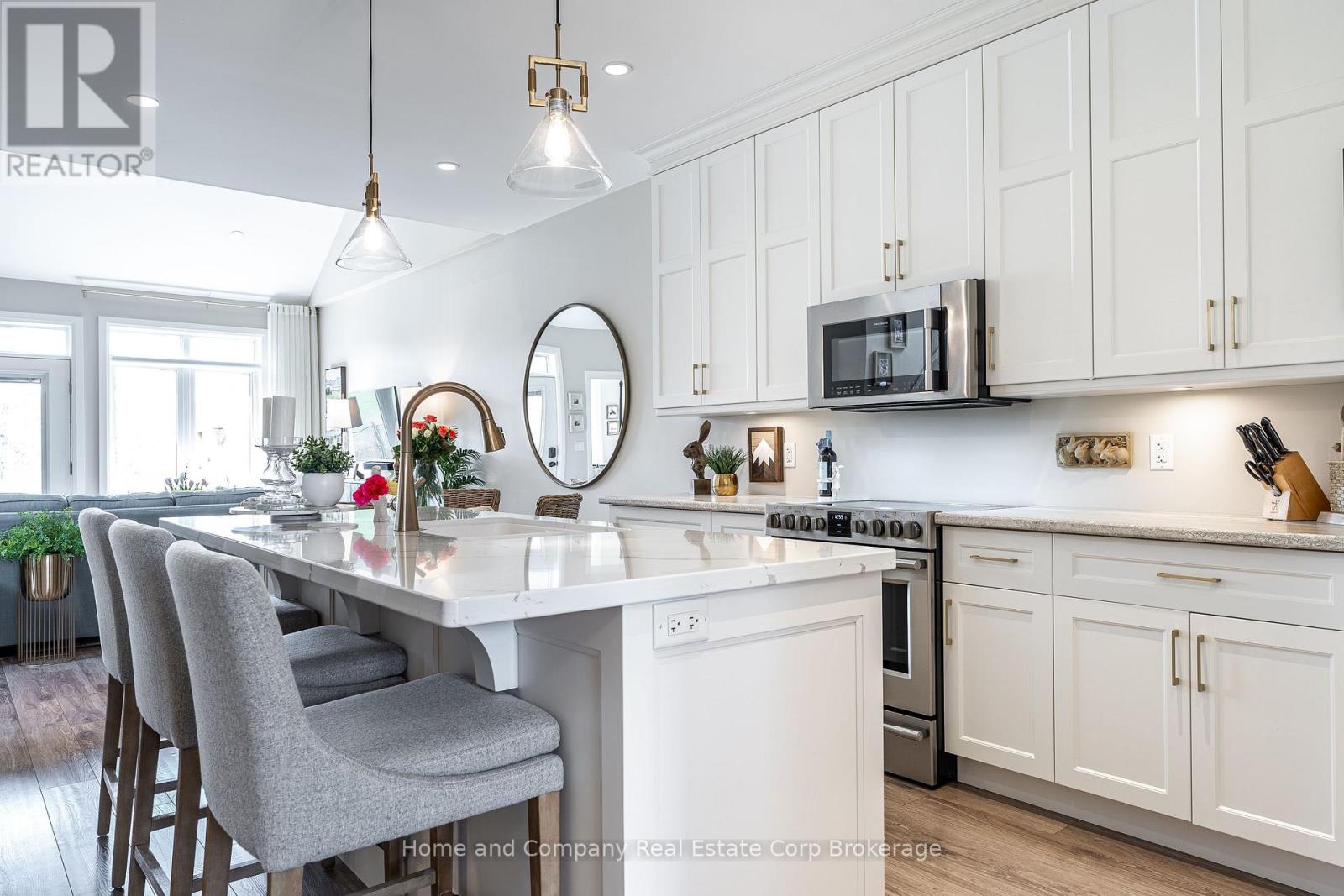 214 St Maria Street, St. Marys, Ontario N4X 0B3 - Photo 3 - X13001232