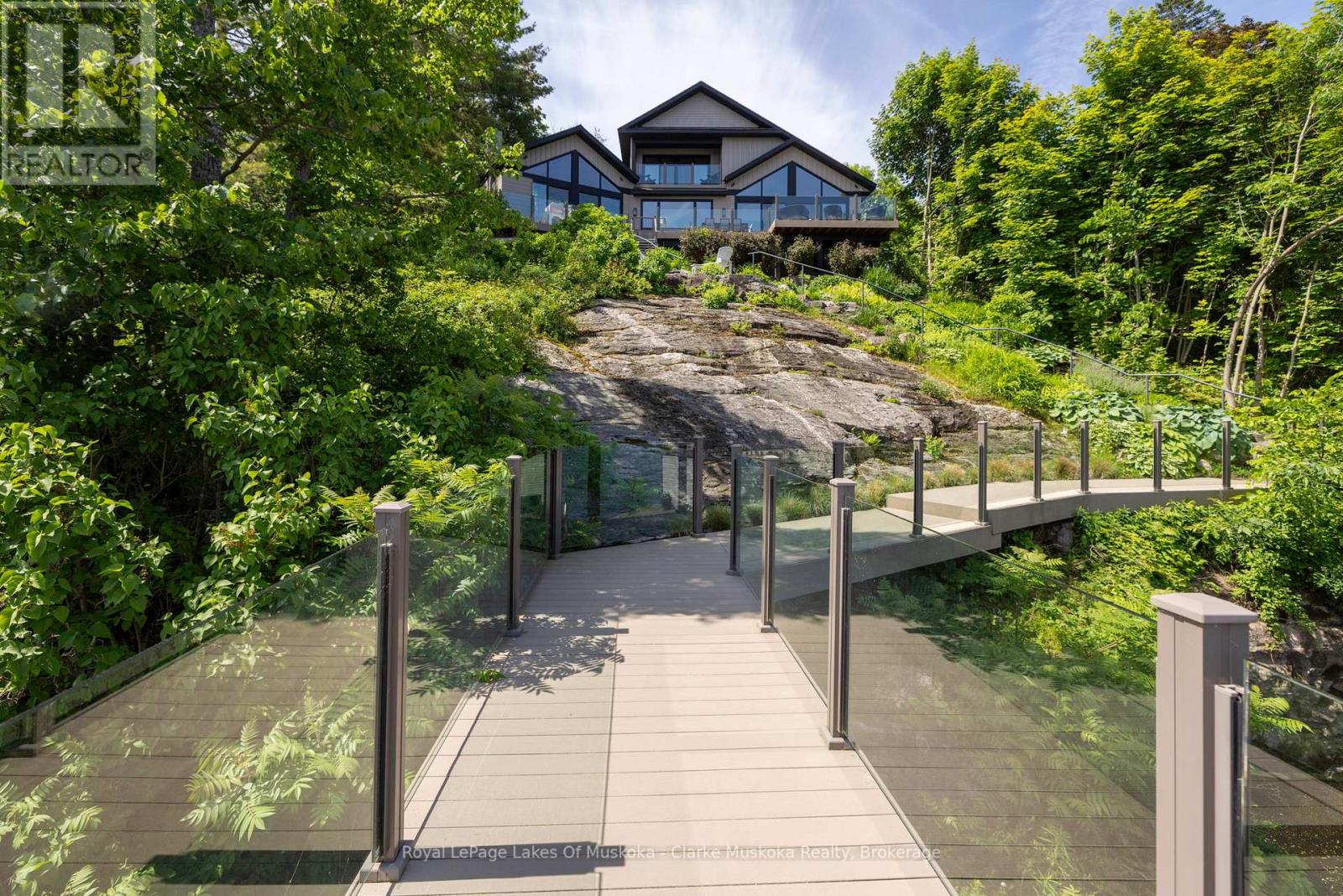 305 Wapaska Crescent, Gravenhurst, Ontario P1P 0E9 - Photo 3 - X13001242