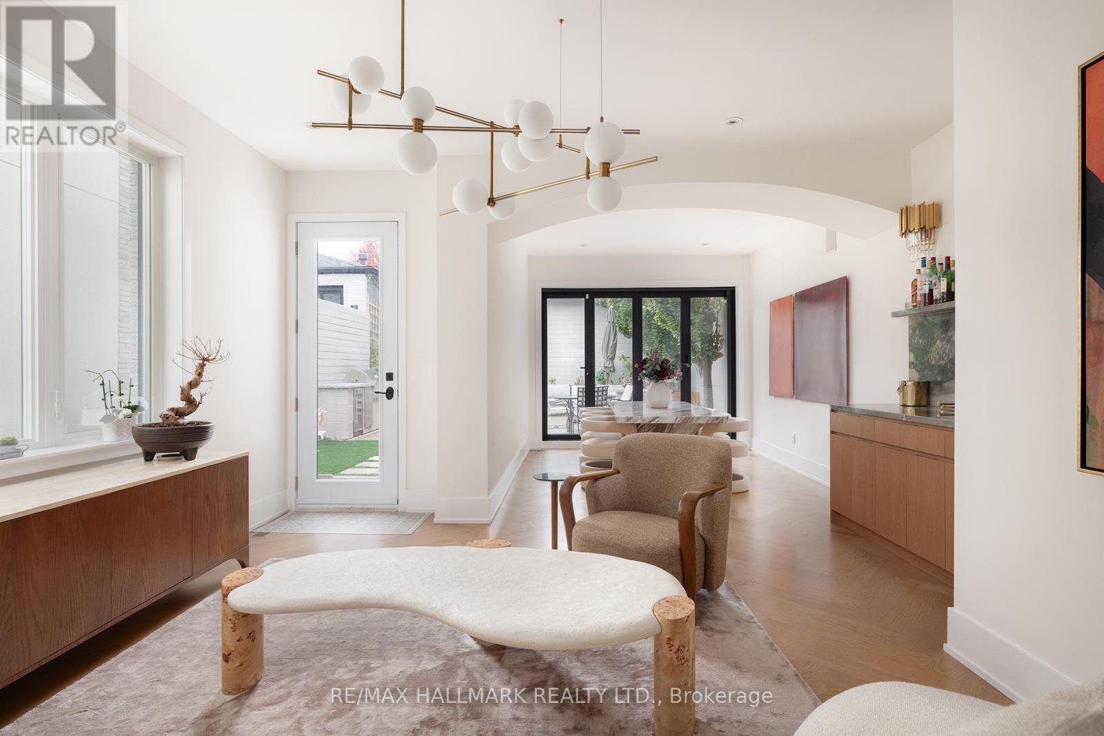 18 Foxley Street, Toronto, Ontario  M6J 1R1 - Photo 10 - C13000942