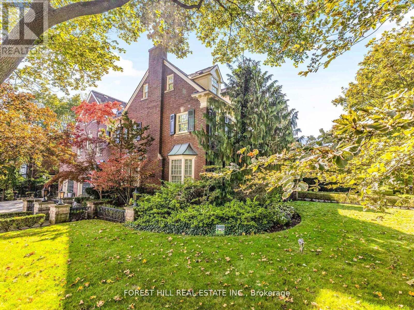 11 Dewbourne Avenue, Toronto, Ontario  M5P 1Z3 - Photo 43 - C13000962