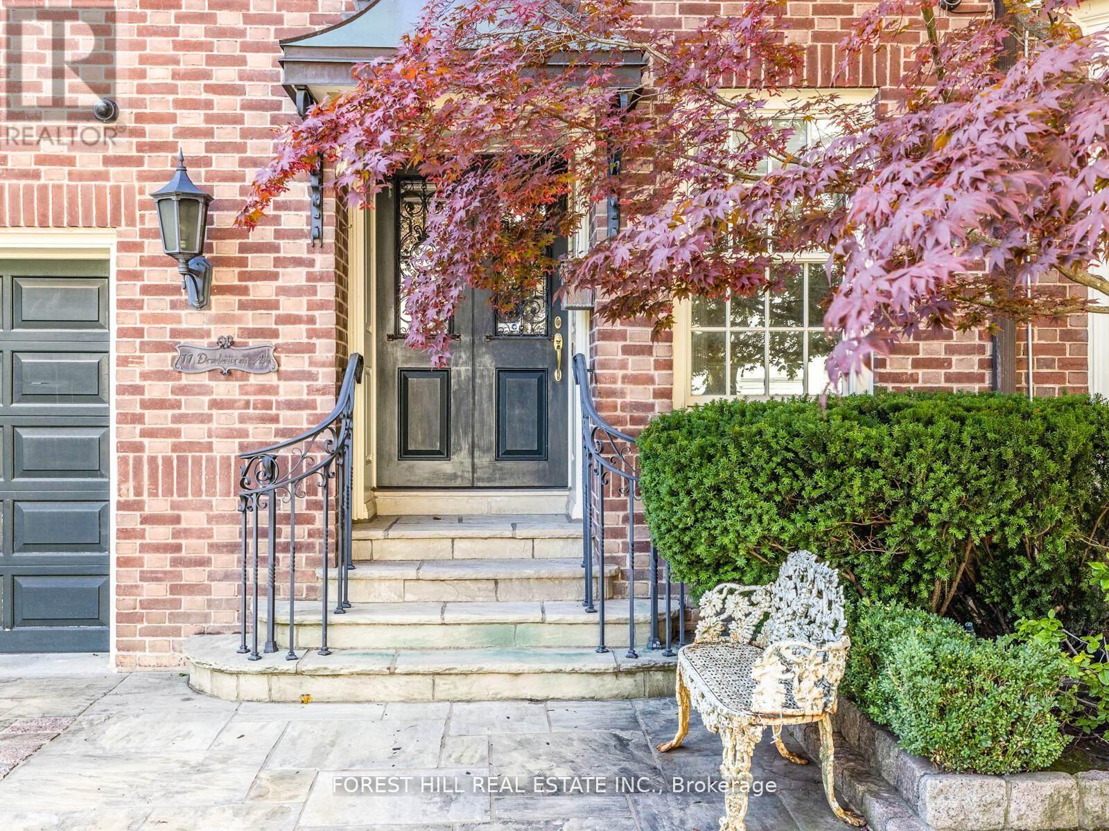 11 Dewbourne Avenue, Toronto, Ontario  M5P 1Z3 - Photo 46 - C13000962