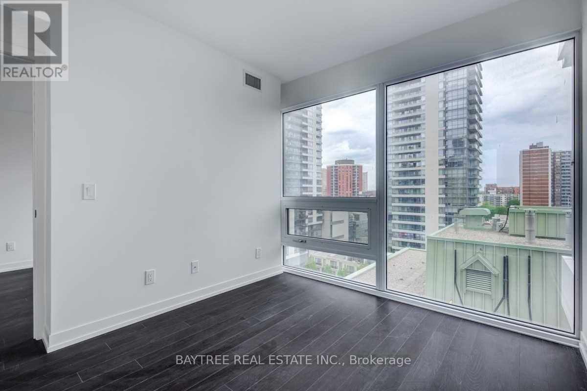 2705 - 85 Wood Street, Toronto, Ontario  M4Y 0E8 - Photo 4 - C13001028