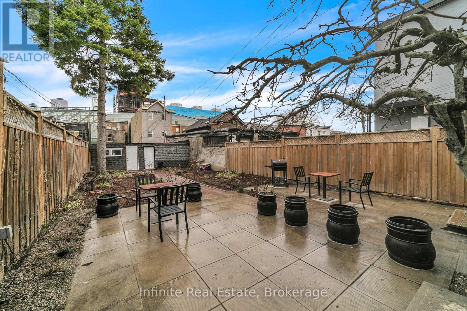 11 D'arcy Street, Toronto, Ontario  M5T 1J8 - Photo 19 - C13001060