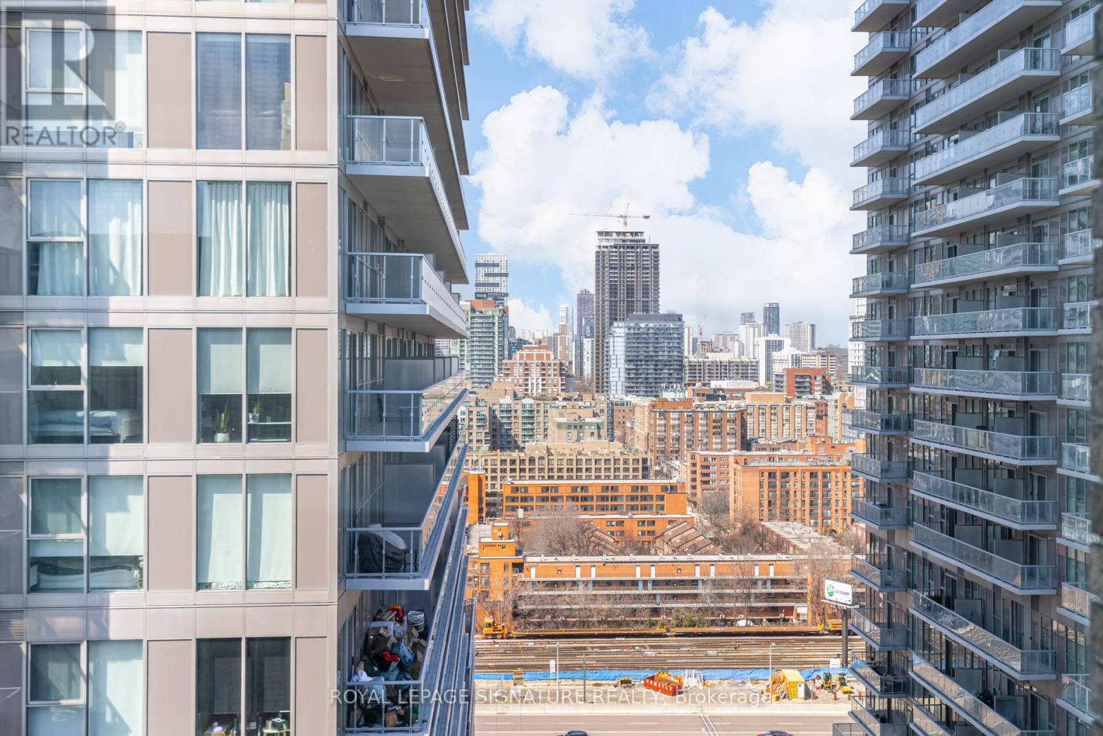 1300 - 130 Queens Quay E, Toronto, Ontario  M5A 3Y5 - Photo 11 - C13001088