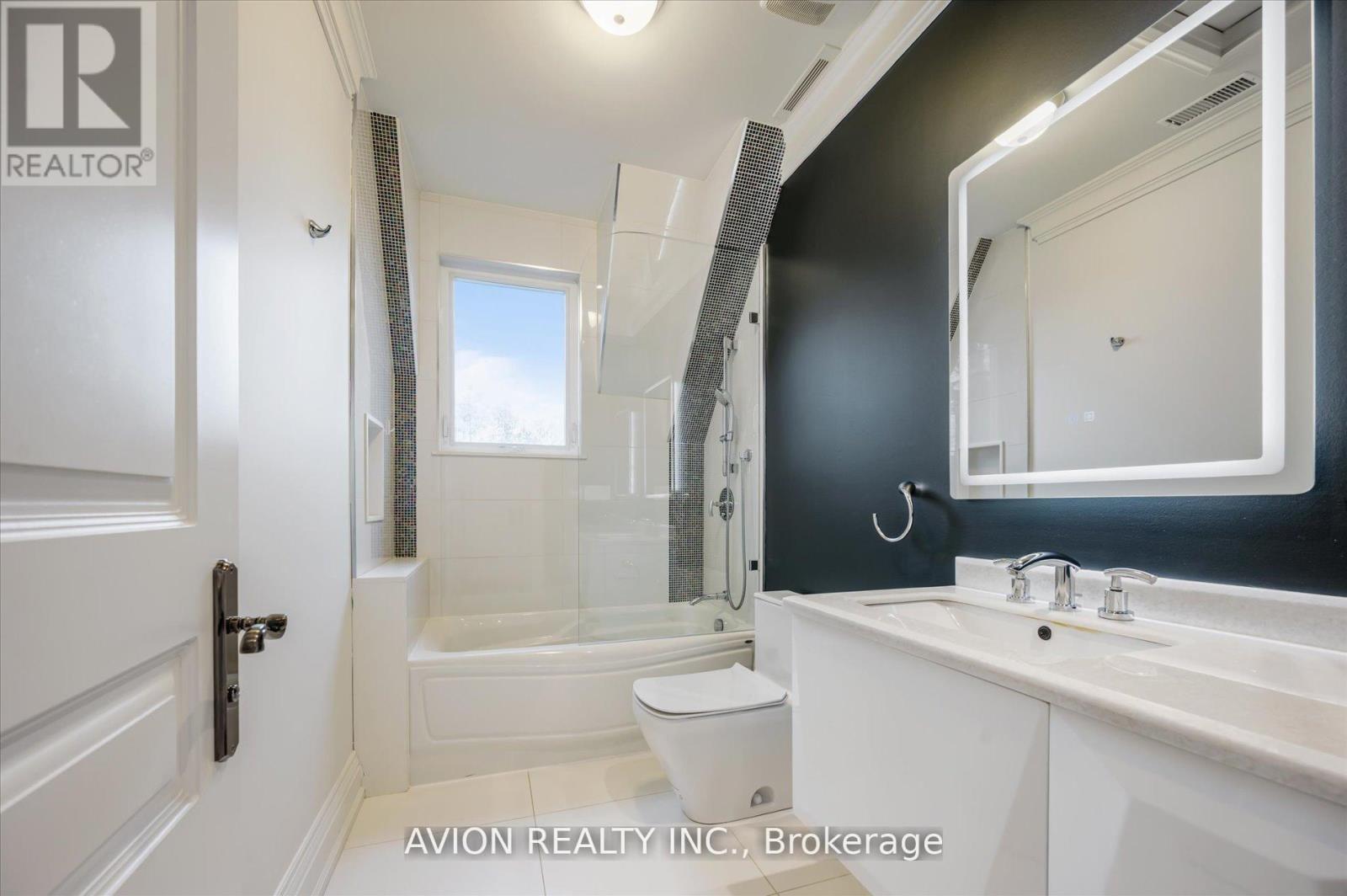 26 Danville Drive, Toronto, Ontario  M2P 1J1 - Photo 38 - C13001104