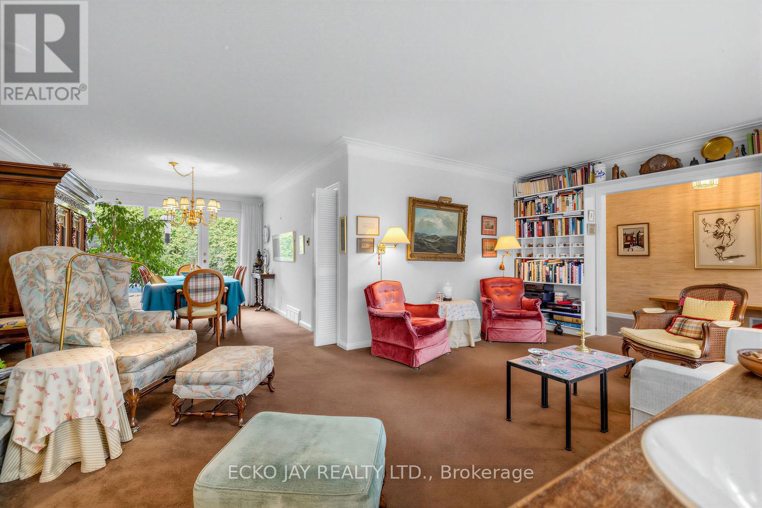 5 Bixby Court, Toronto, Ontario  M3B 1H2 - Photo 4 - C13001136