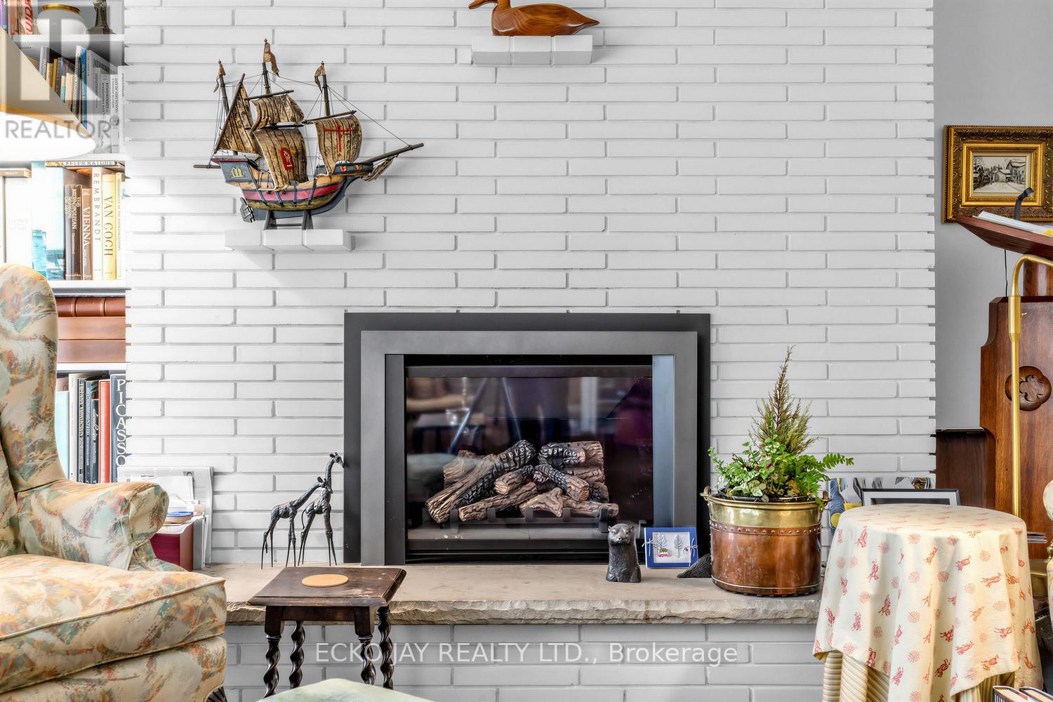 5 Bixby Court, Toronto, Ontario  M3B 1H2 - Photo 7 - C13001136