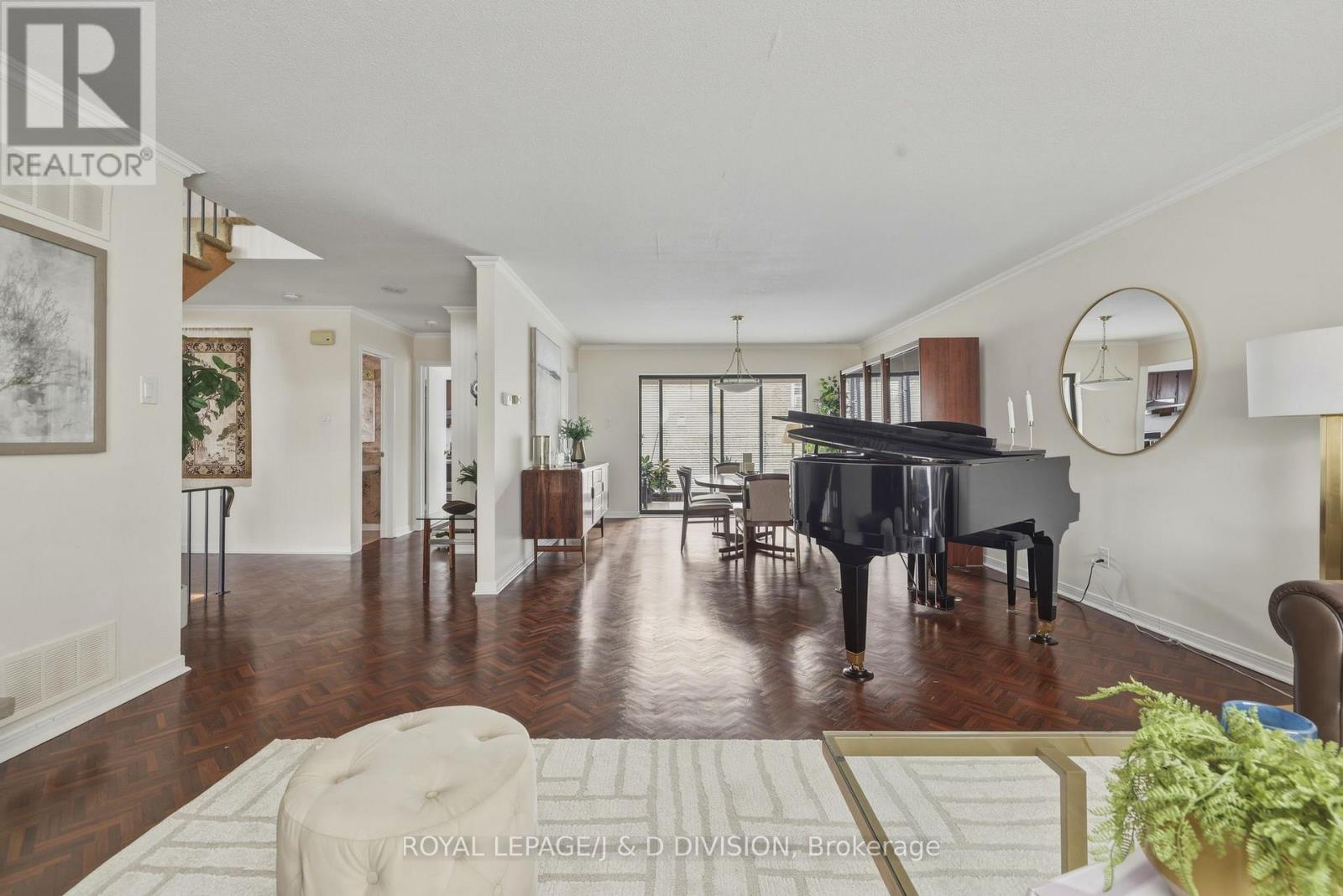 122 Cortleigh Boulevard, Toronto, Ontario  M4R 1K6 - Photo 6 - C13001146