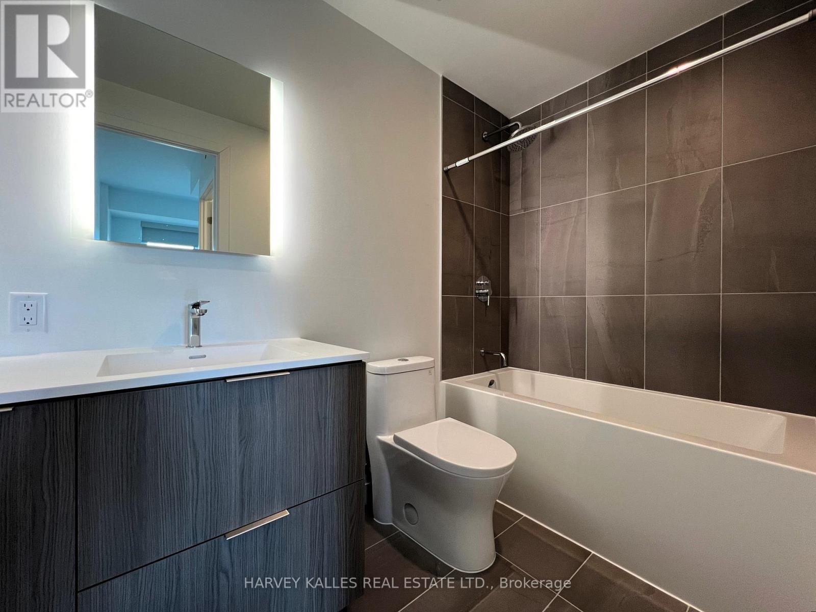 905 - 185 Alberta Avenue, Toronto, Ontario  M6C 0A5 - Photo 14 - C13001150