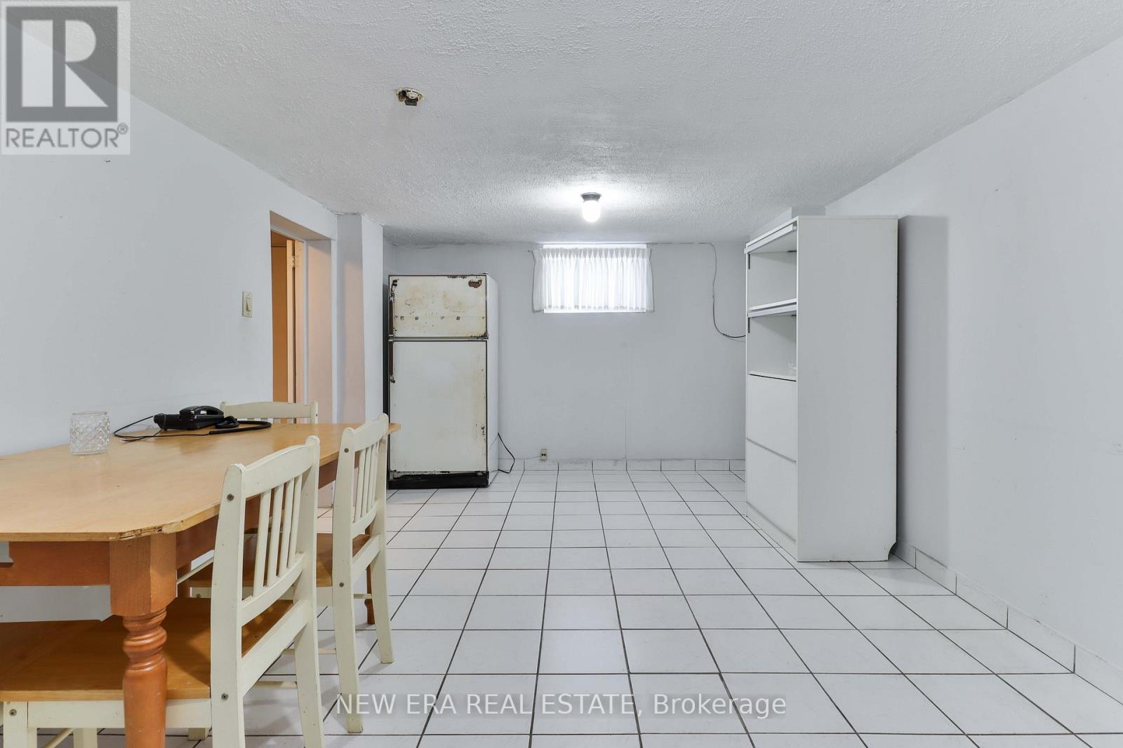 27 Dell Park Avenue, Toronto, Ontario  M6B 2T5 - Photo 31 - C13001152