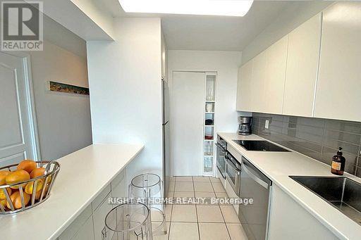 530 - 205 The Don Way W, Toronto, Ontario  M3B 3S5 - Photo 6 - C13001166