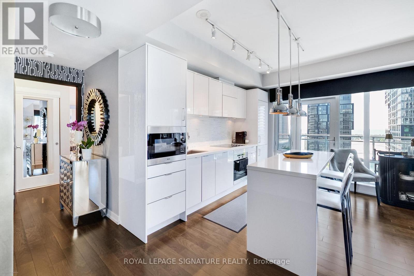 3711 - 21 Widmer Street, Toronto, Ontario  M5V 0B8 - Photo 11 - C13001228