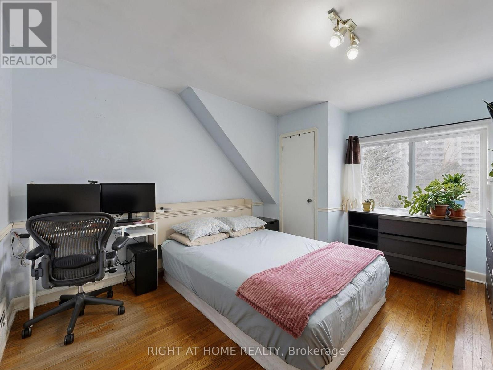 46 Glenshephard Drive, Toronto, Ontario  M1K 4N3 - Photo 26 - E13000944