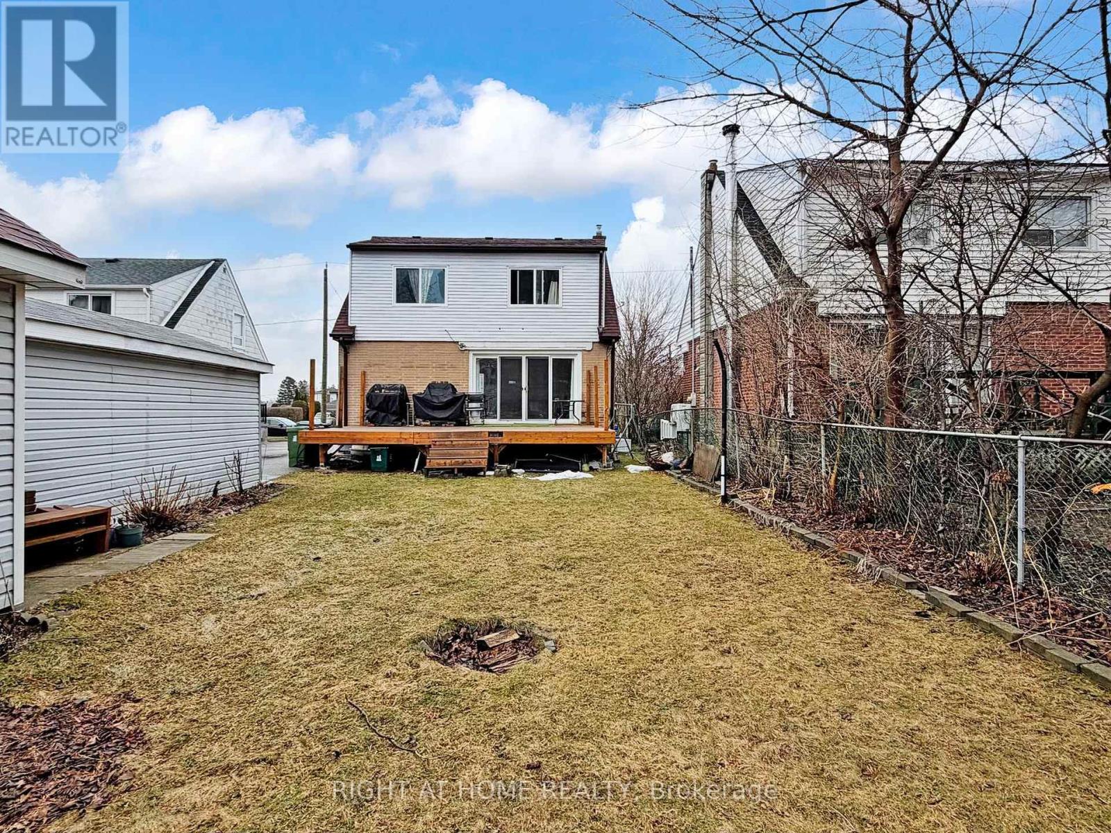 46 Glenshephard Drive, Toronto, Ontario  M1K 4N3 - Photo 7 - E13000944