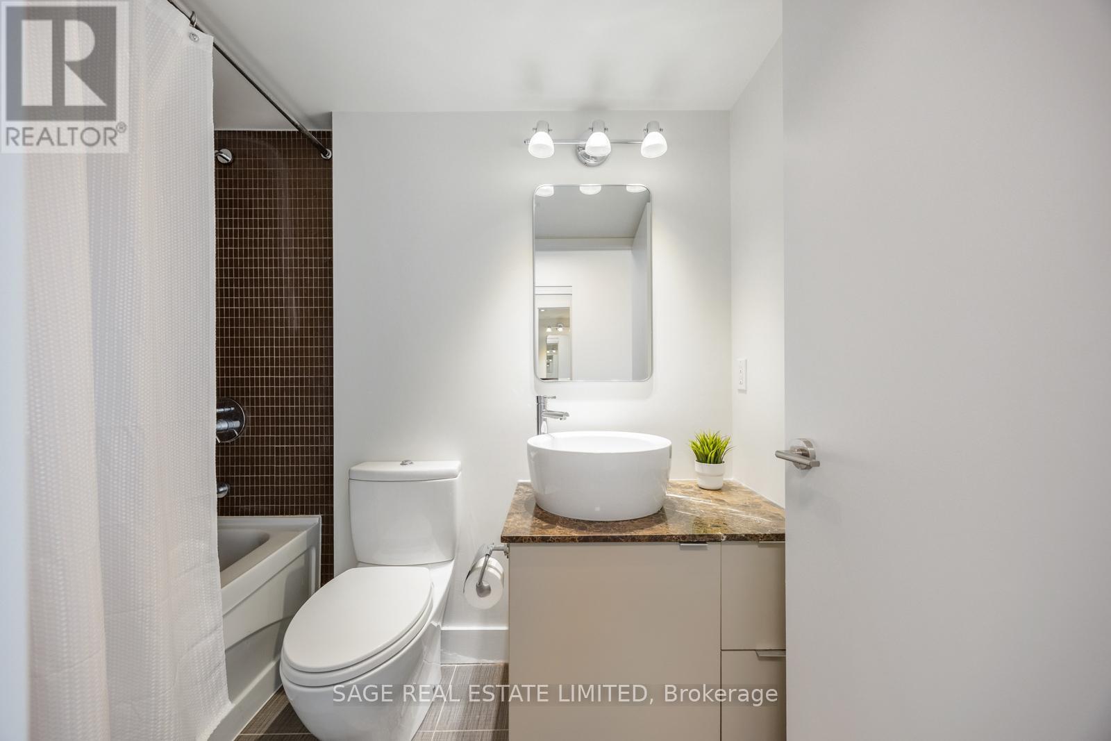 506 - 1048 Broadview Avenue, Toronto (Broadview North), Ontario  M4K 2B8 - Photo 15 - E13001084