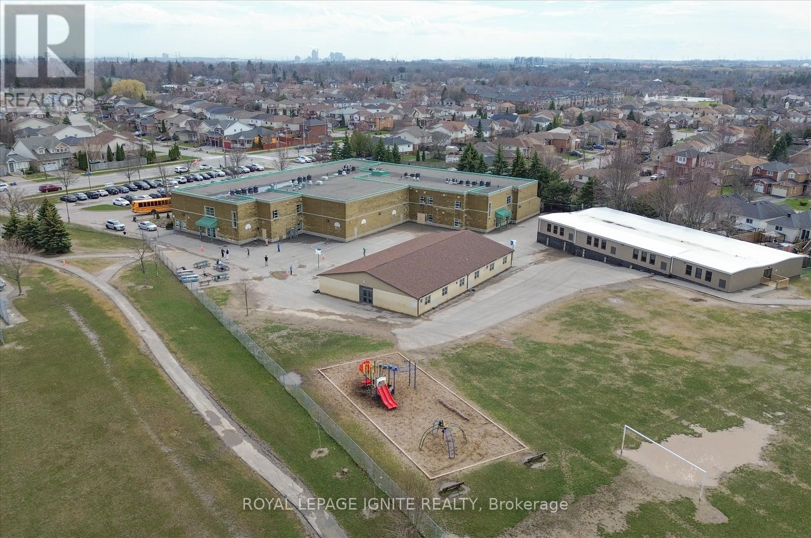 27 - 571 Longworth Avenue, Clarington, Ontario  L1C 0H3 - Photo 41 - E13001116