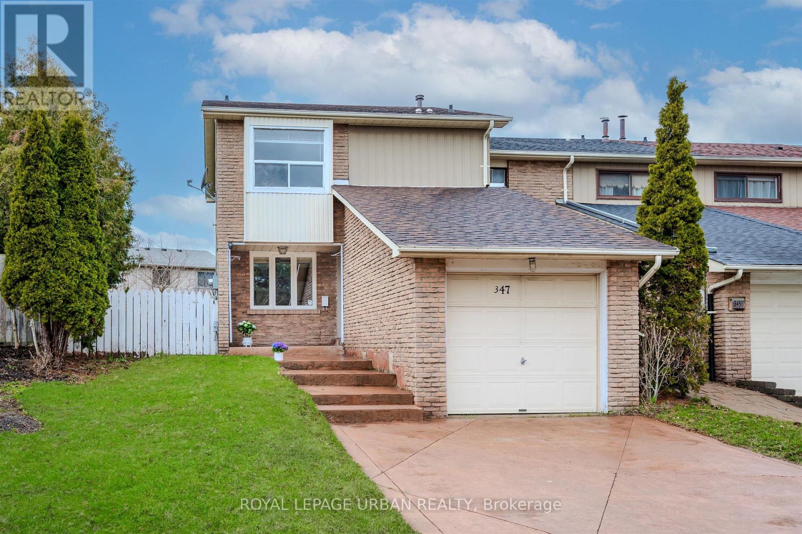 347 BRAYMORE BOULEVARD, Toronto, Ontario