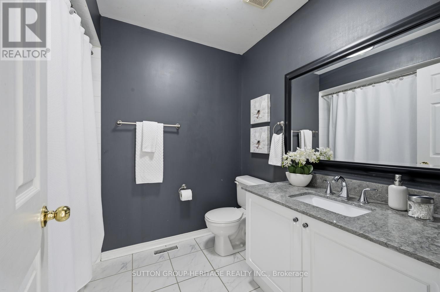 47 St Thomas Street, Whitby, Ontario  L1M 1G1 - Photo 22 - E13001196