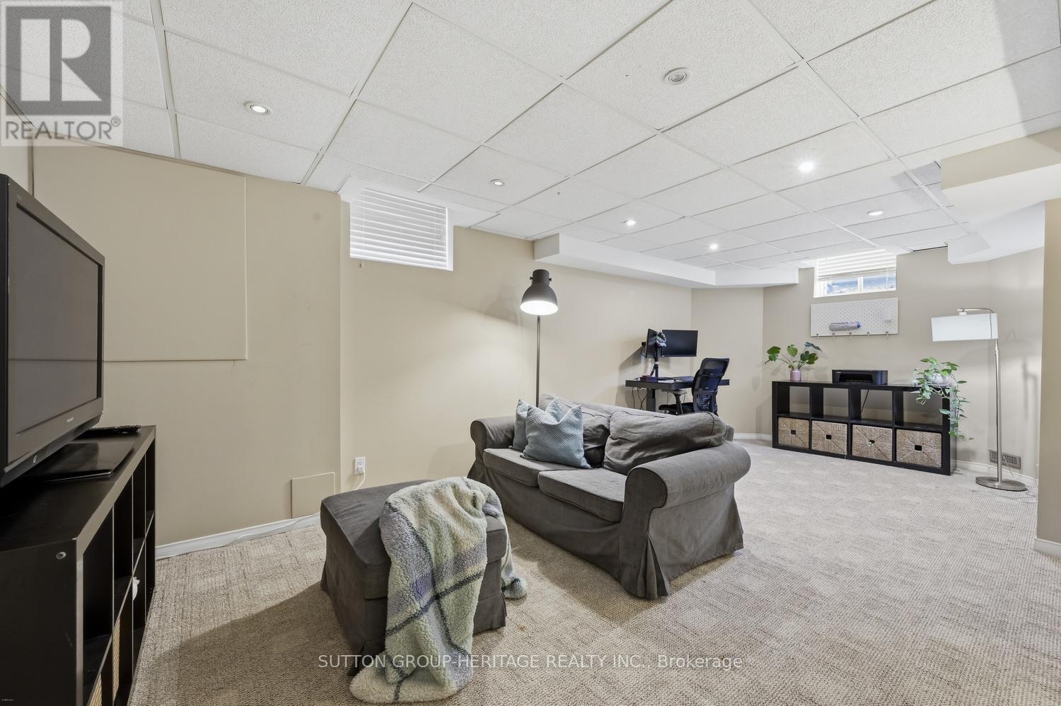 47 St Thomas Street, Whitby, Ontario  L1M 1G1 - Photo 23 - E13001196