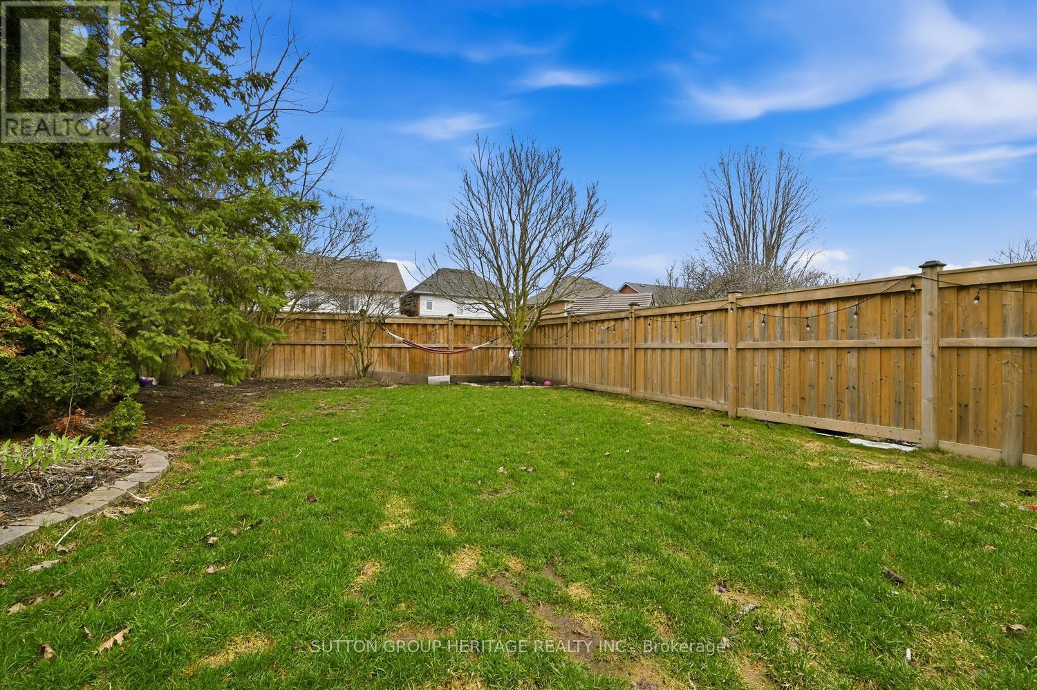 47 St Thomas Street, Whitby, Ontario  L1M 1G1 - Photo 29 - E13001196