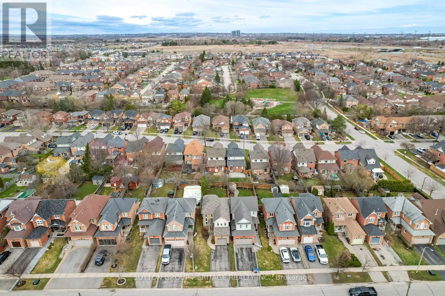 47 St Thomas Street, Whitby, Ontario  L1M 1G1 - Photo 36 - E13001196