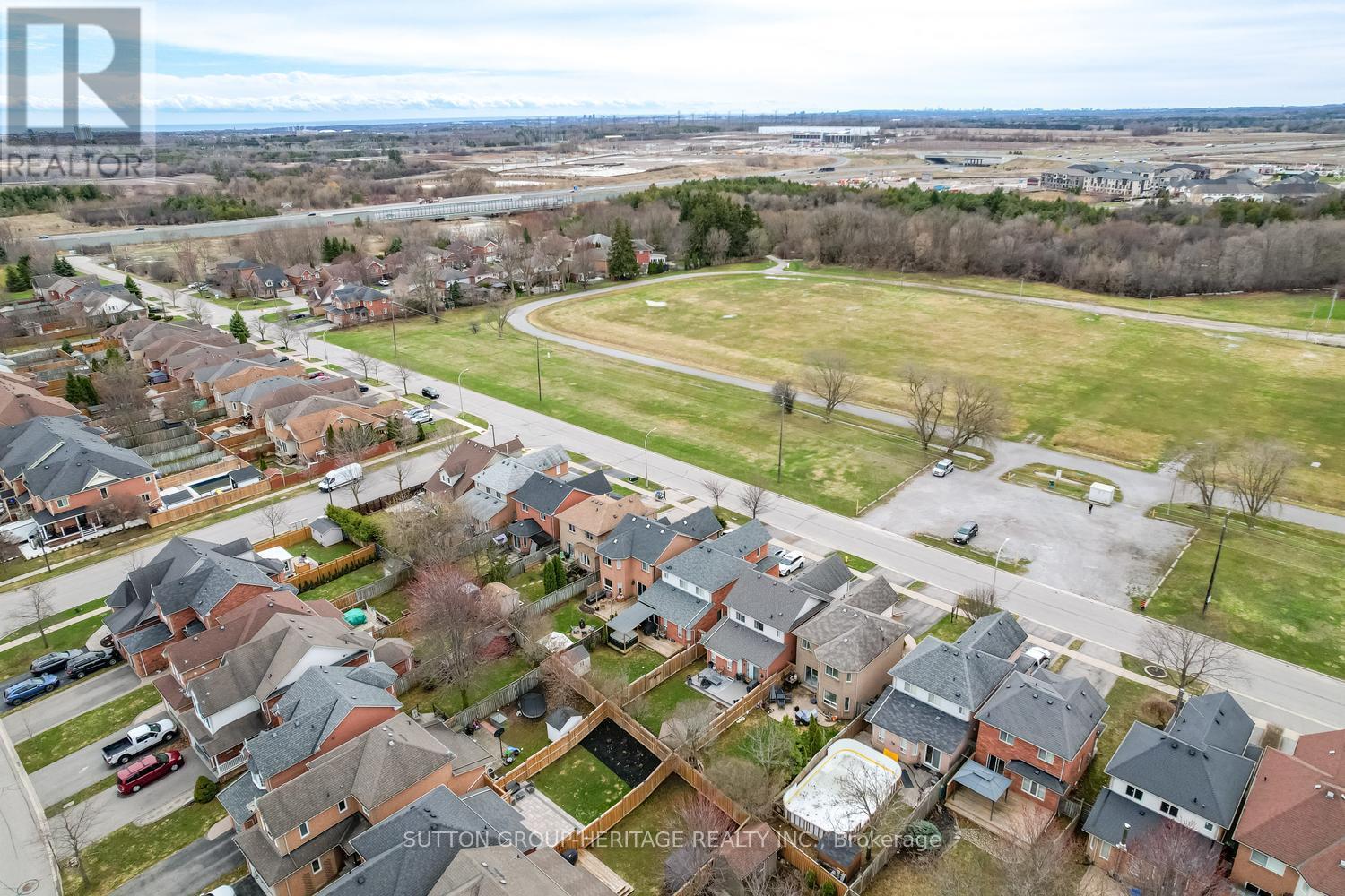 47 St Thomas Street, Whitby, Ontario  L1M 1G1 - Photo 37 - E13001196