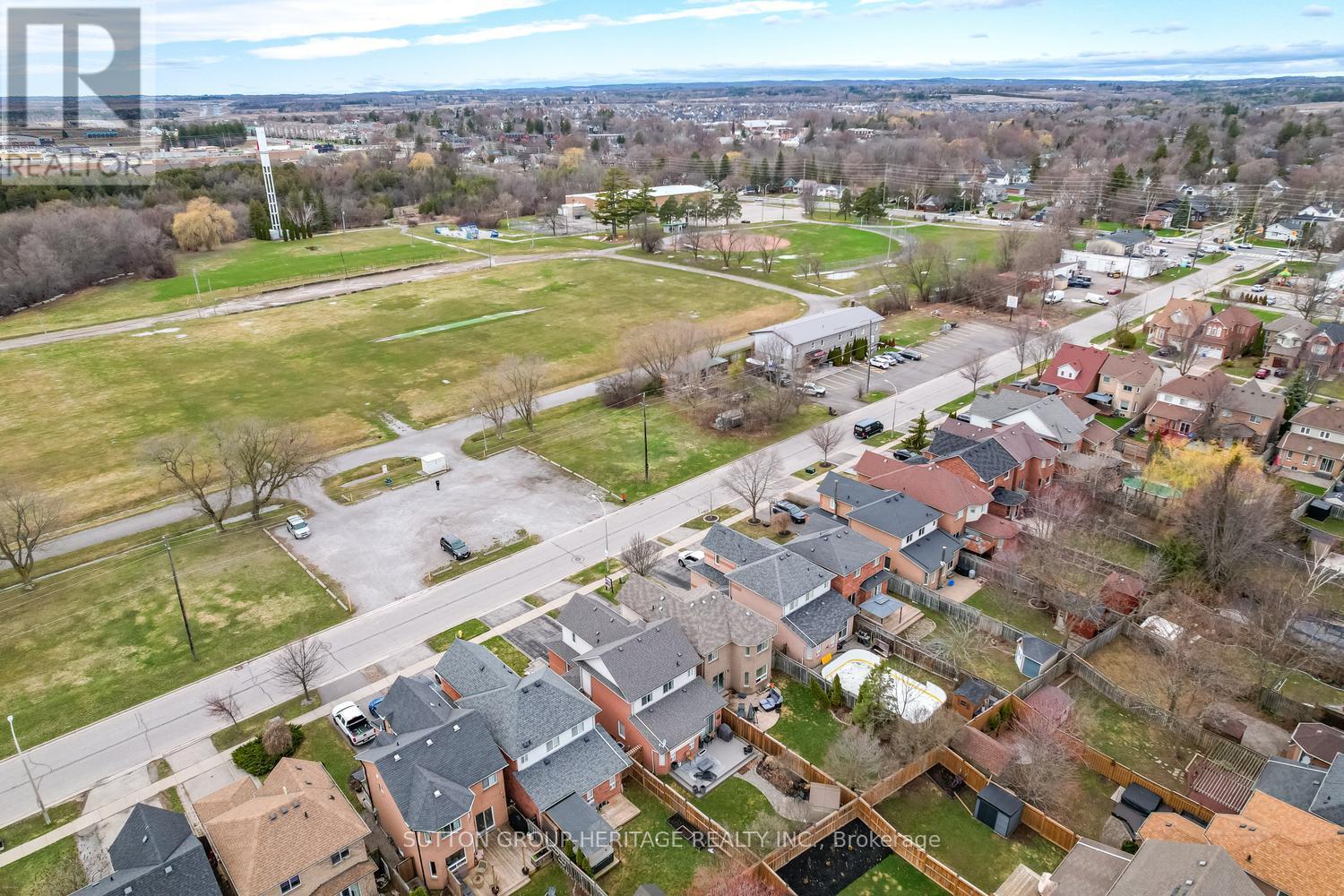 47 St Thomas Street, Whitby, Ontario  L1M 1G1 - Photo 38 - E13001196