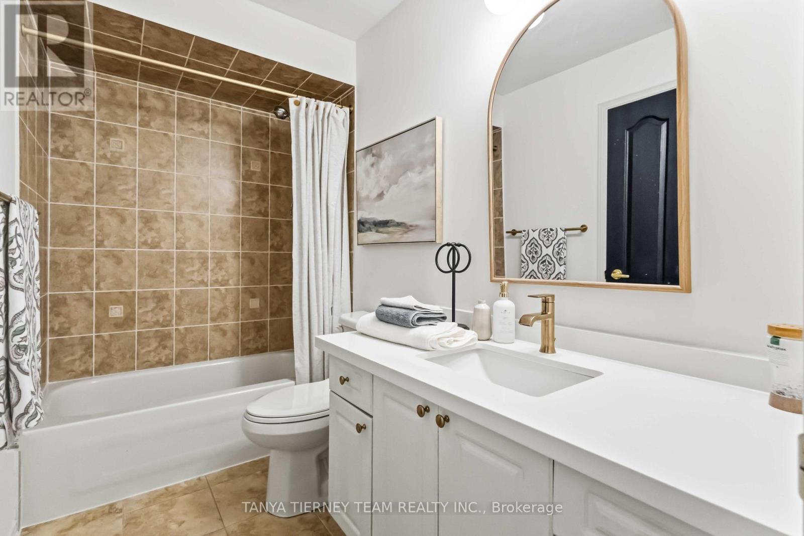 82 Tempo Way, Whitby, Ontario  L1M 0G2 - Photo 25 - E13001252