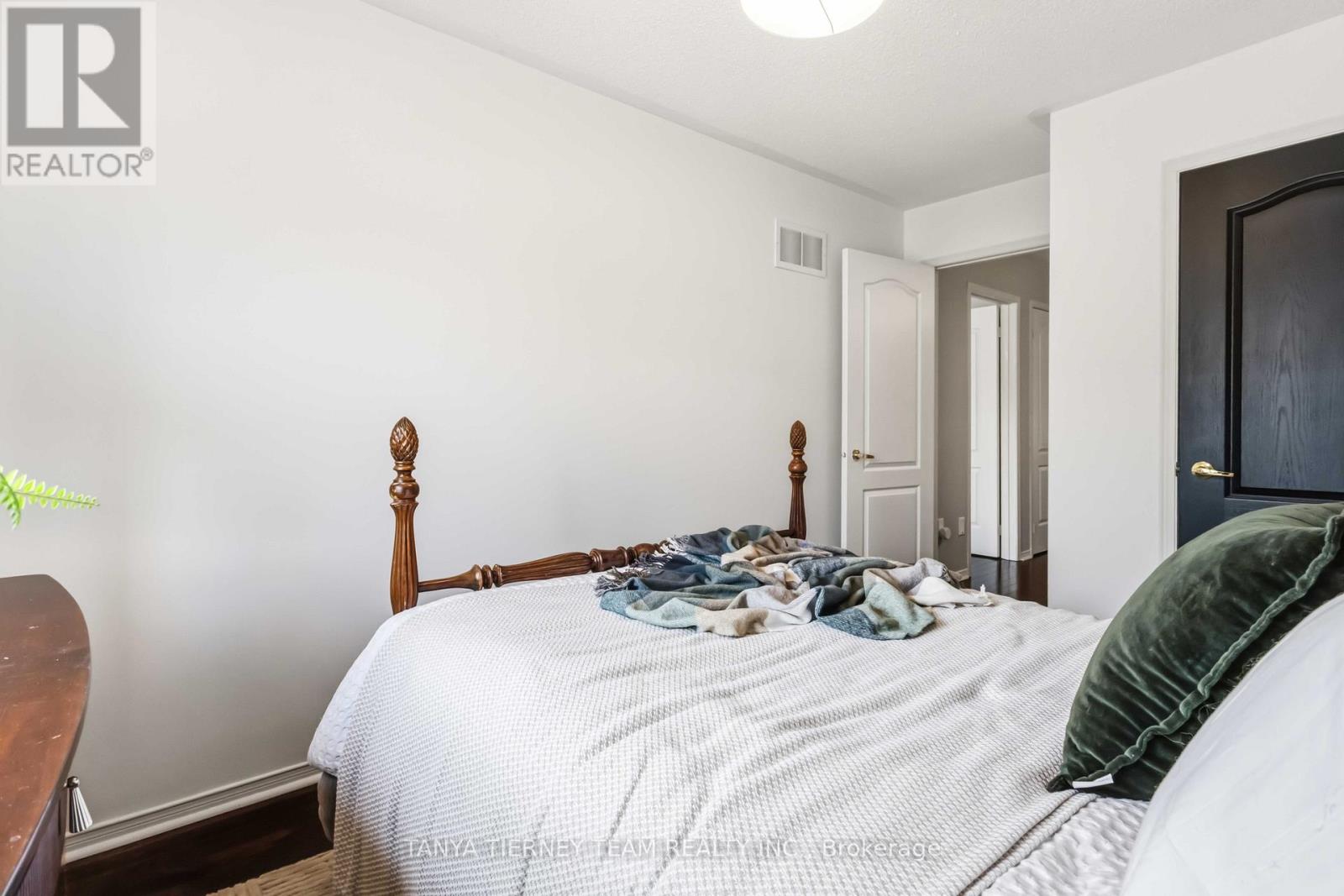 82 Tempo Way, Whitby, Ontario  L1M 0G2 - Photo 29 - E13001252