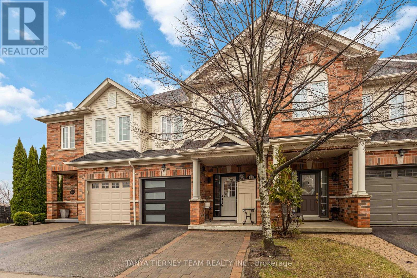 82 Tempo Way, Whitby, Ontario  L1M 0G2 - Photo 3 - E13001252