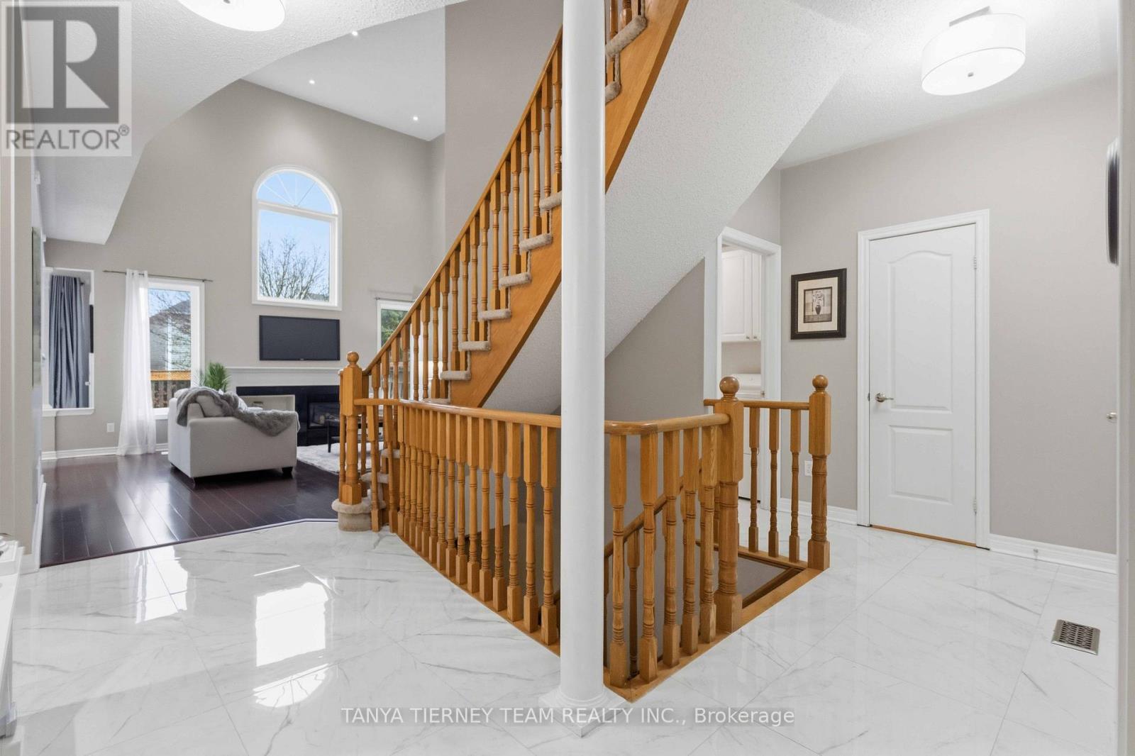 46 Holsted Road, Whitby, Ontario  L1M 2B9 - Photo 11 - E13001260