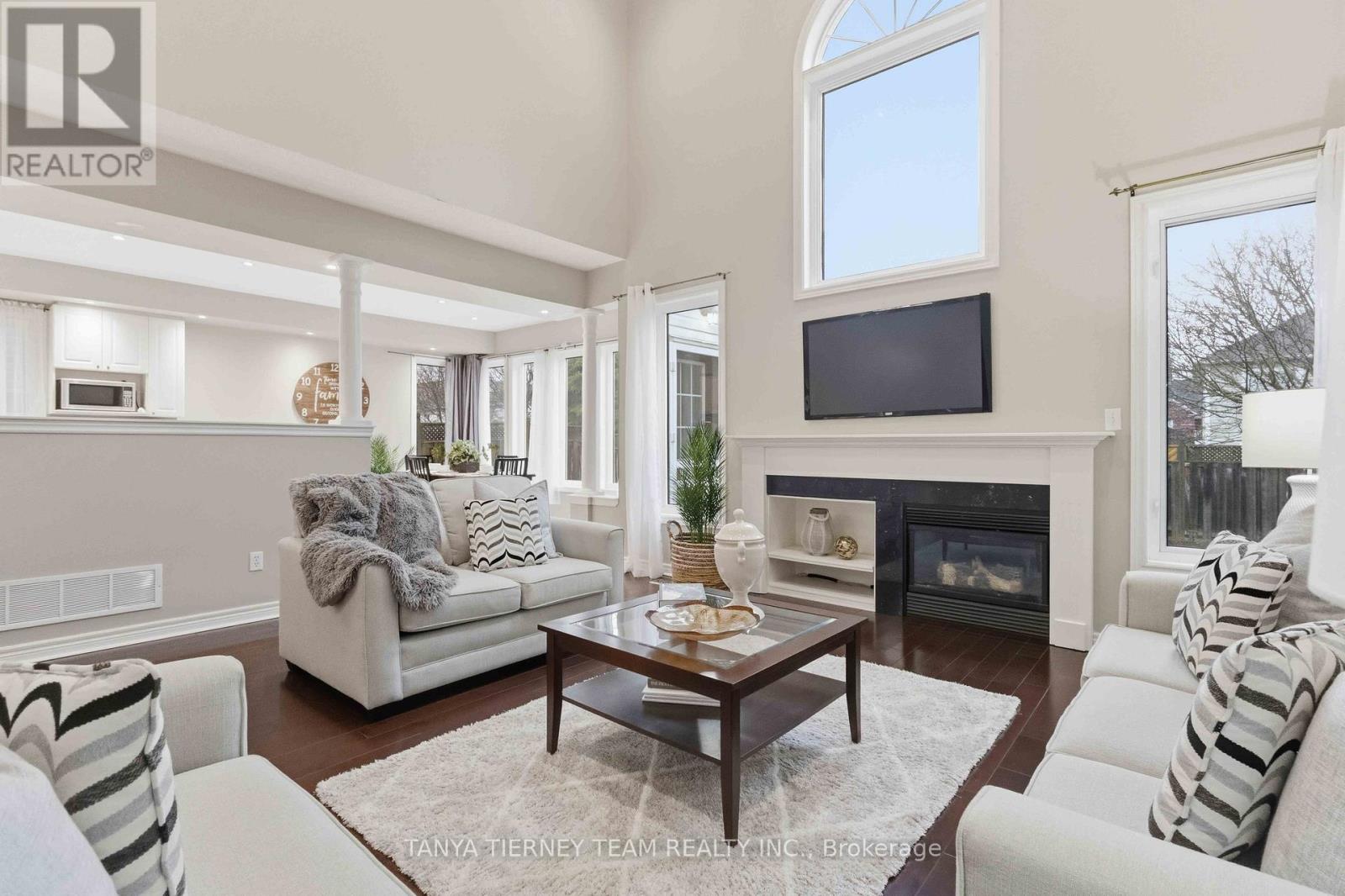 46 Holsted Road, Whitby, Ontario  L1M 2B9 - Photo 15 - E13001260