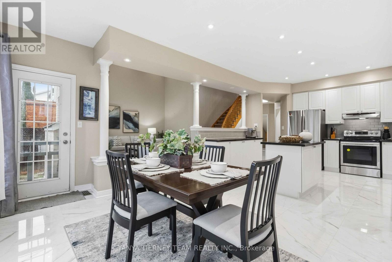 46 Holsted Road, Whitby, Ontario  L1M 2B9 - Photo 24 - E13001260