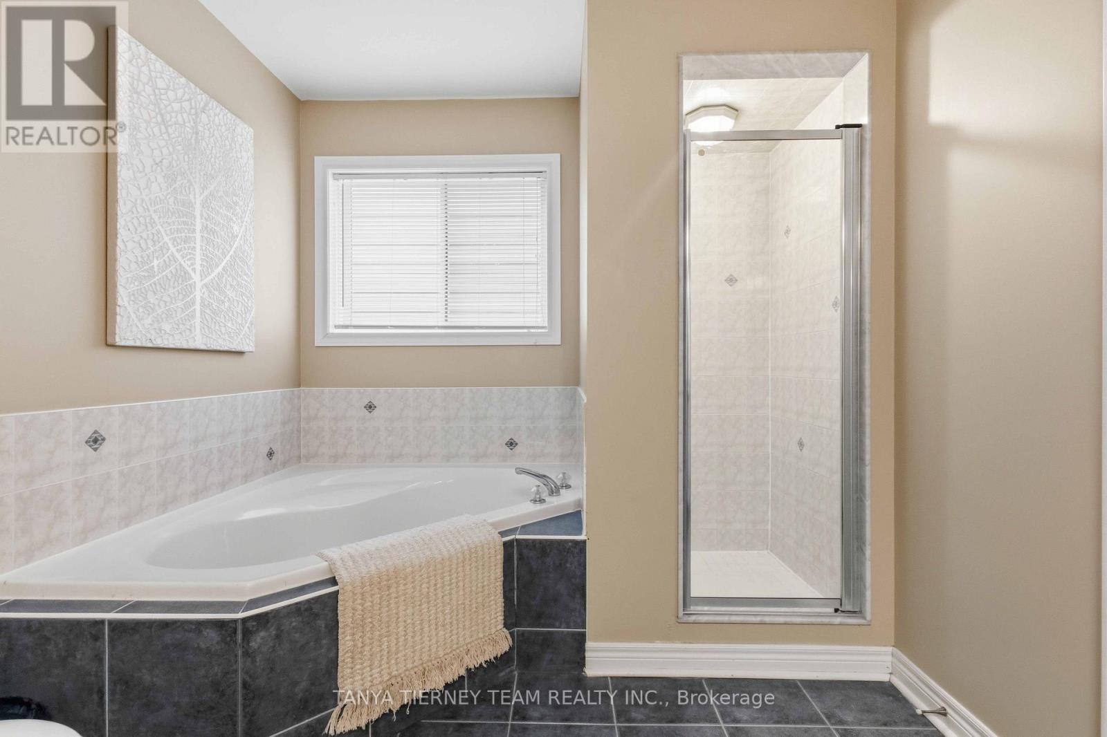 46 Holsted Road, Whitby, Ontario  L1M 2B9 - Photo 29 - E13001260