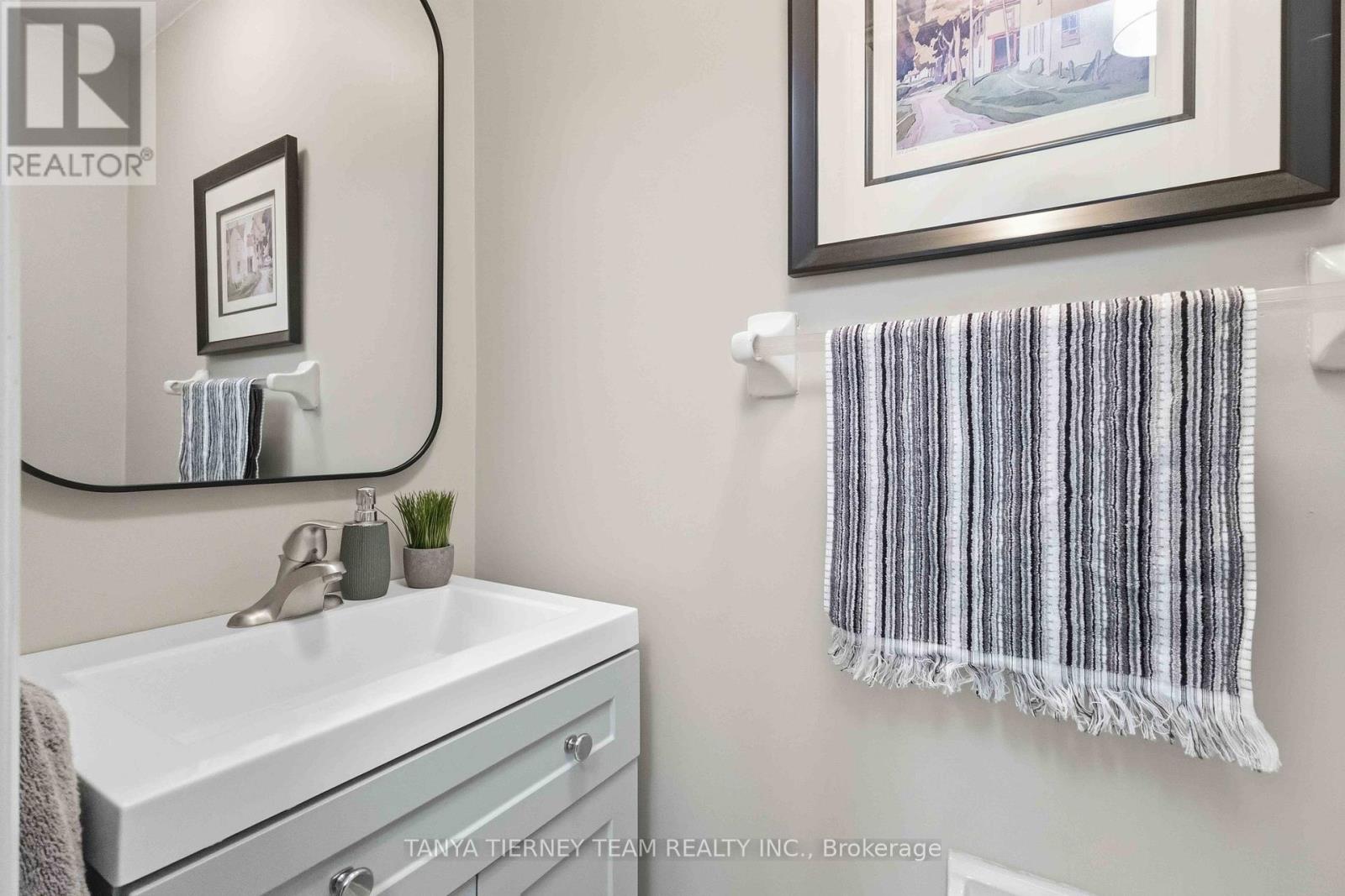 46 Holsted Road, Whitby, Ontario  L1M 2B9 - Photo 47 - E13001260