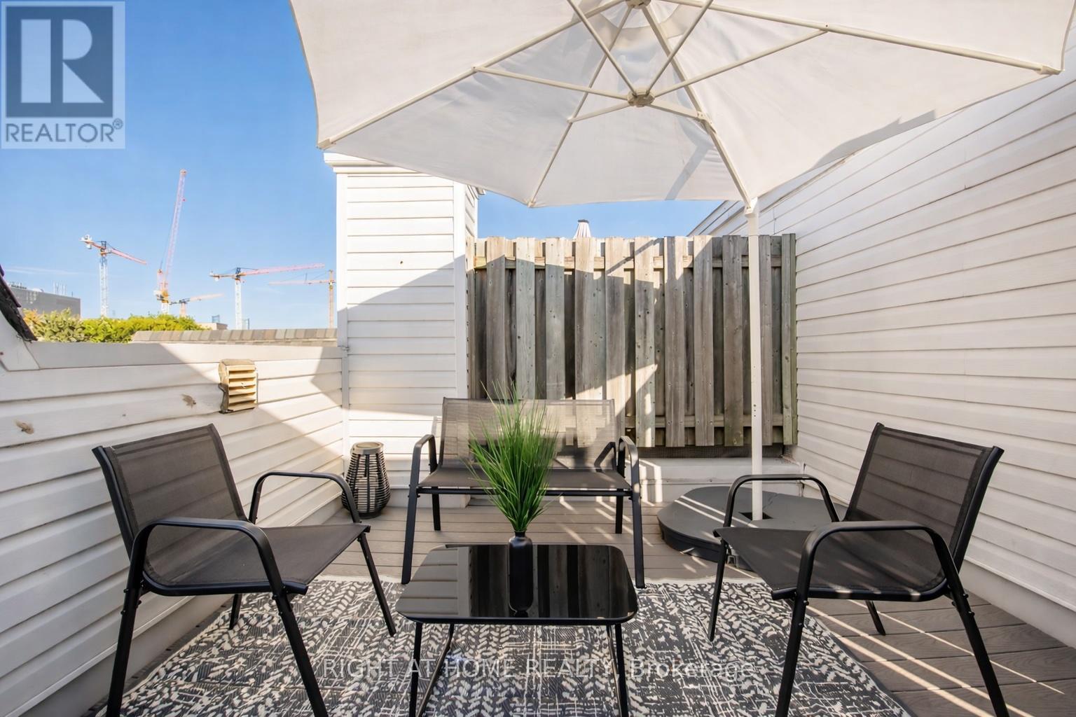 4304 - 43 Sudbury Street, Toronto, Ontario  M6J 3W6 - Photo 2 - C12856676