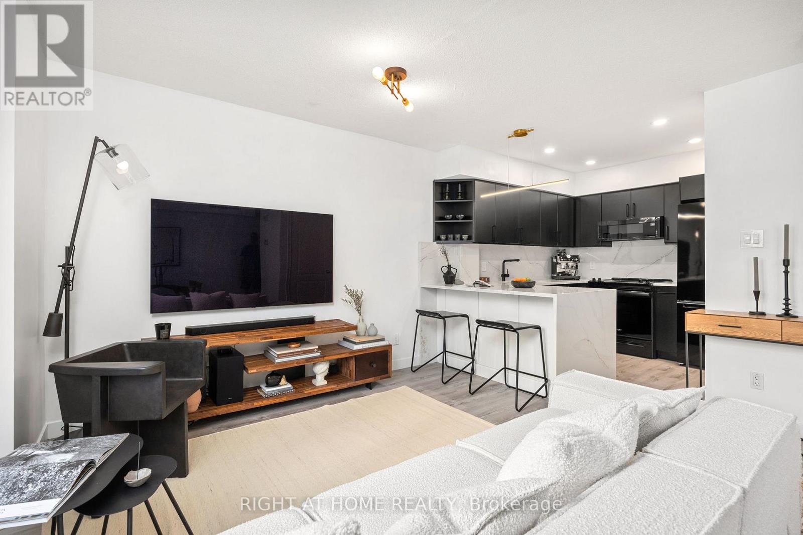 4304 - 43 Sudbury Street, Toronto, Ontario  M6J 3W6 - Photo 5 - C12856676