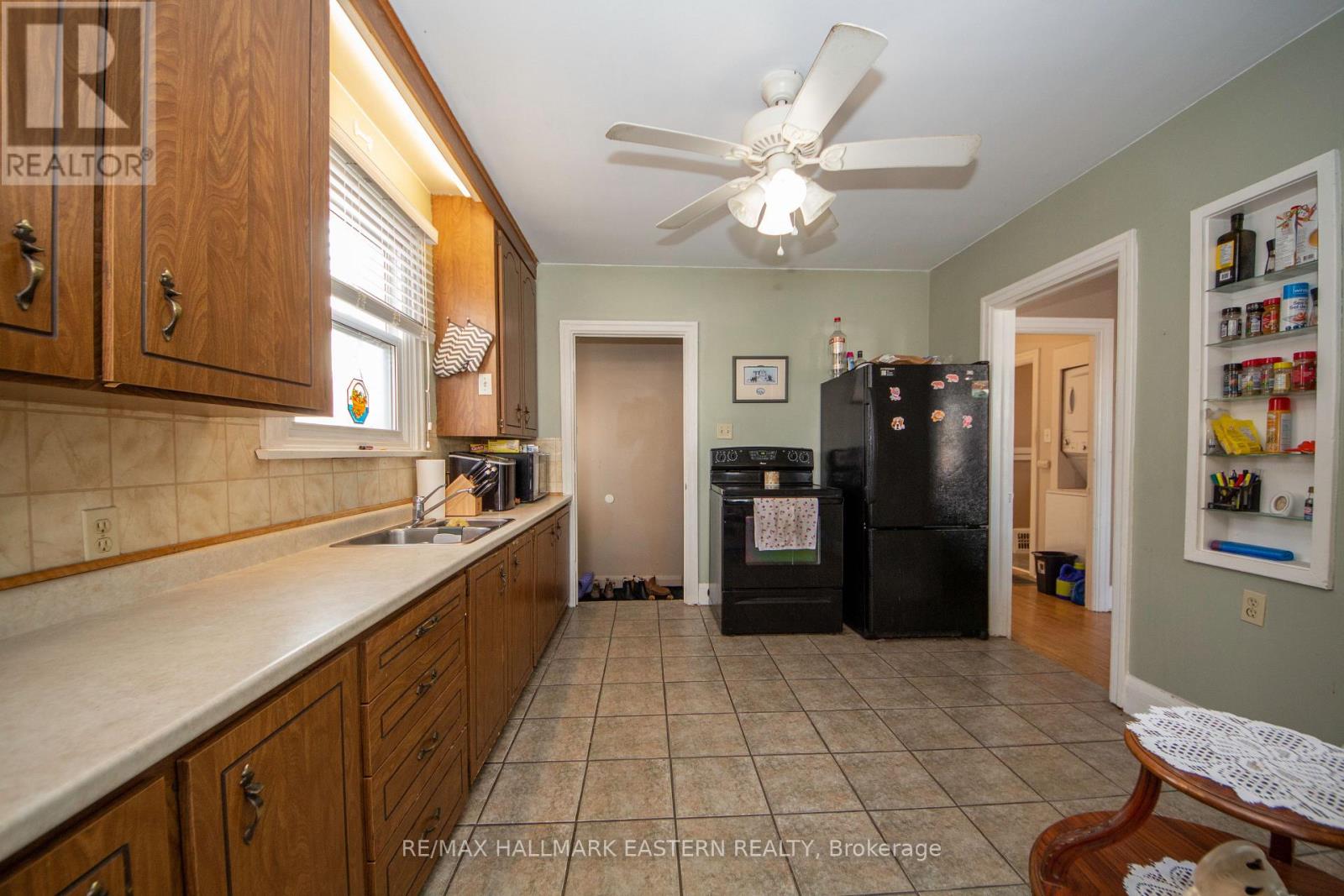 579 Mccannan Avenue, Peterborough, Ontario  K9J 4J7 - Photo 11 - X12673656