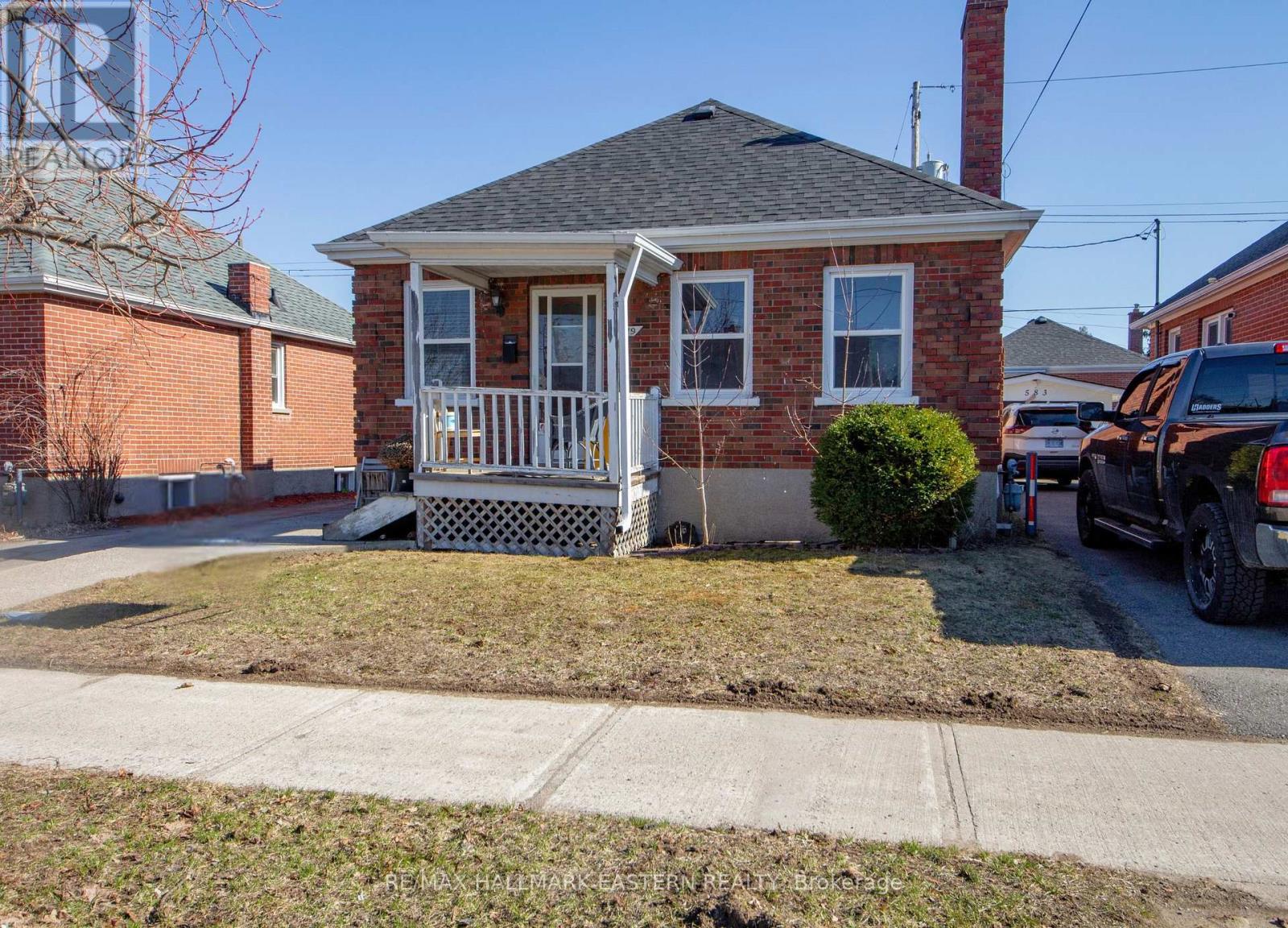 579 Mccannan Avenue, Peterborough, Ontario  K9J 4J7 - Photo 2 - X12673656