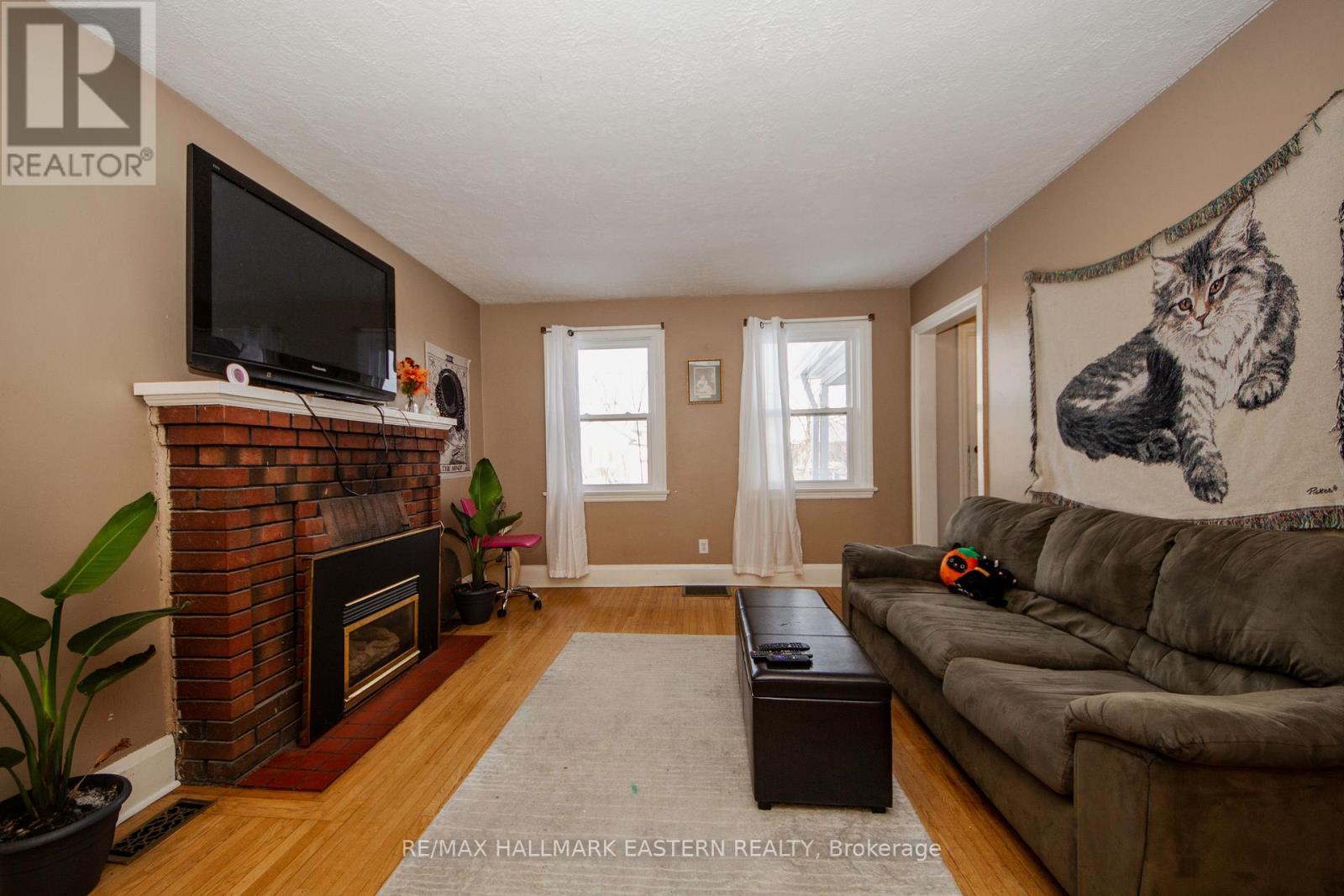 579 Mccannan Avenue, Peterborough, Ontario  K9J 4J7 - Photo 5 - X12673656