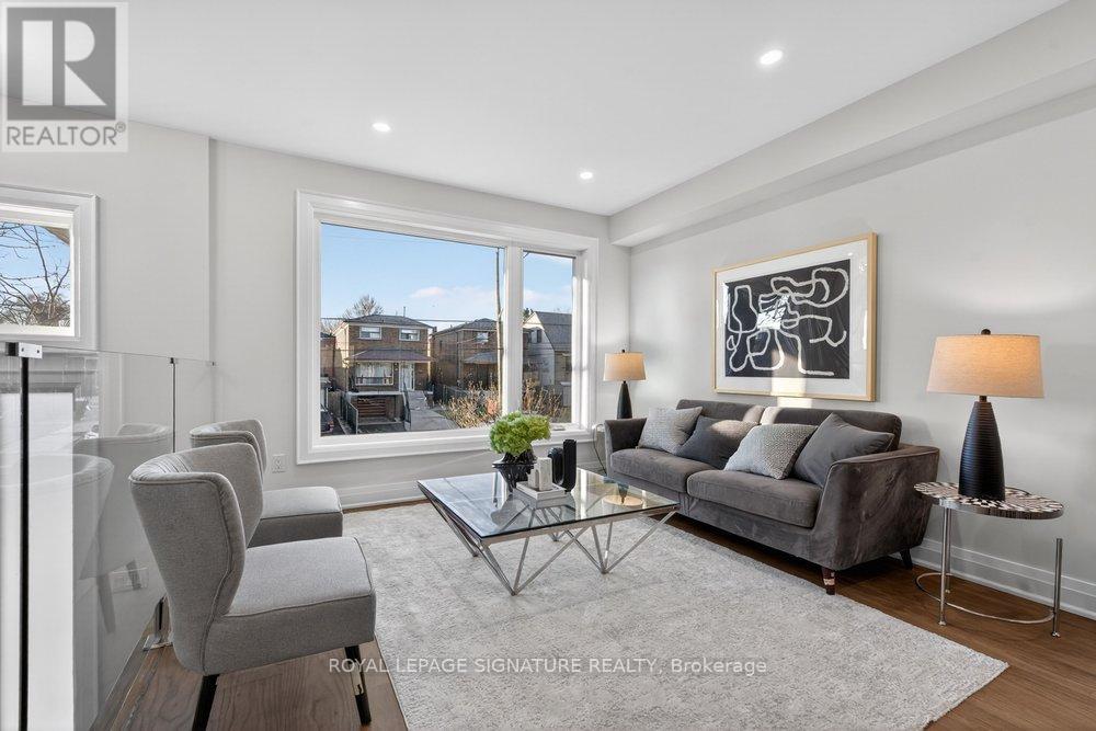 29 Butterworth Avenue, Toronto, Ontario  M1L 1H2 - Photo 5 - E12966732