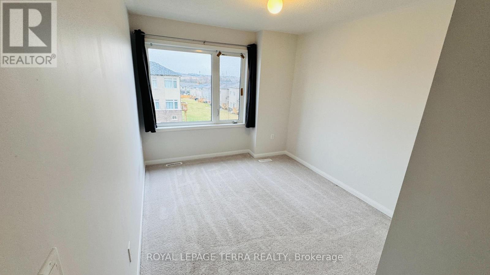 2590 Winter Words Drive, Oshawa, Ontario  L1L 0S9 - Photo 25 - E13001086