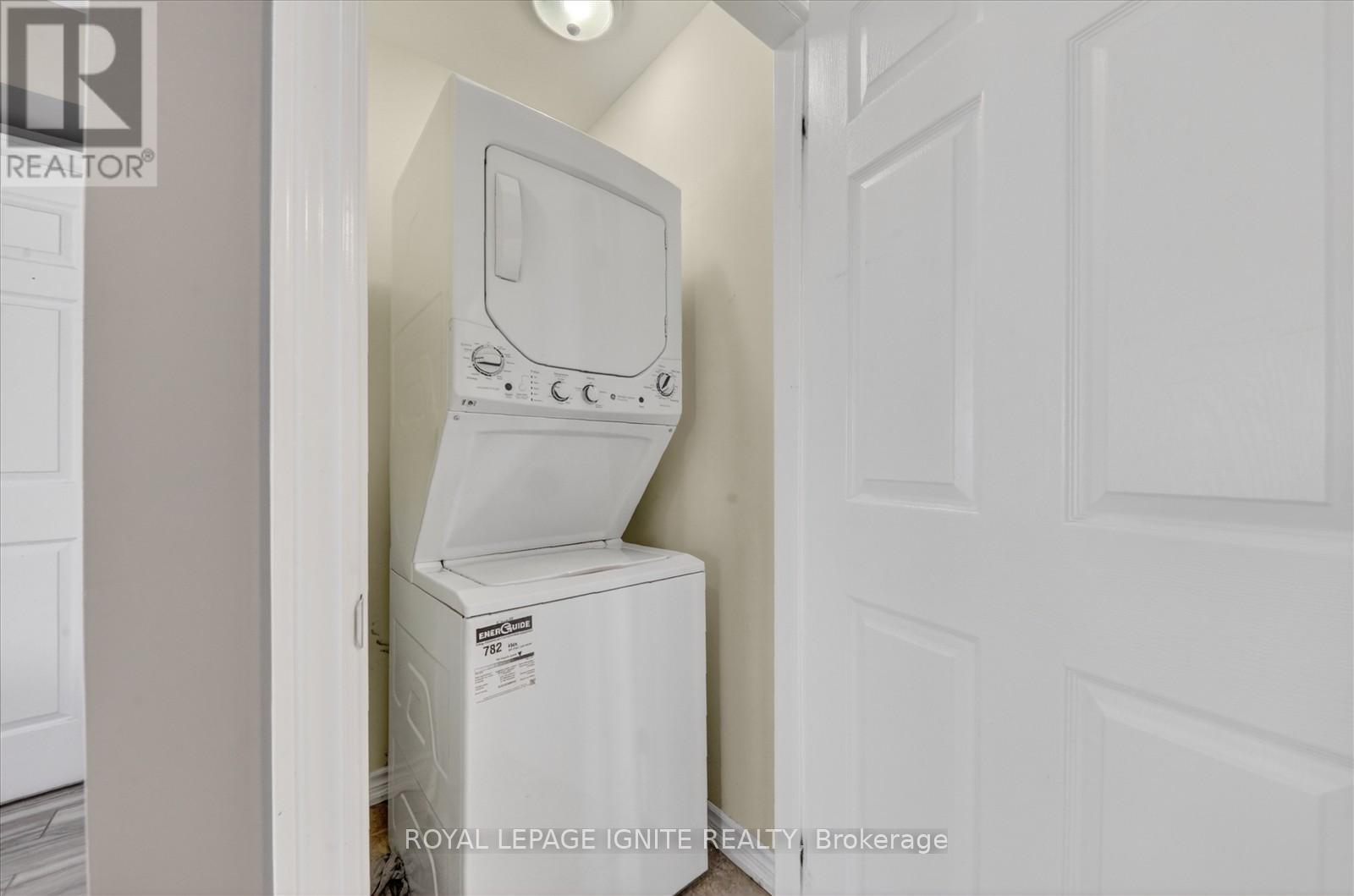 27 - 571 Longworth Avenue, Clarington, Ontario  L1C 0H3 - Photo 15 - E13001116