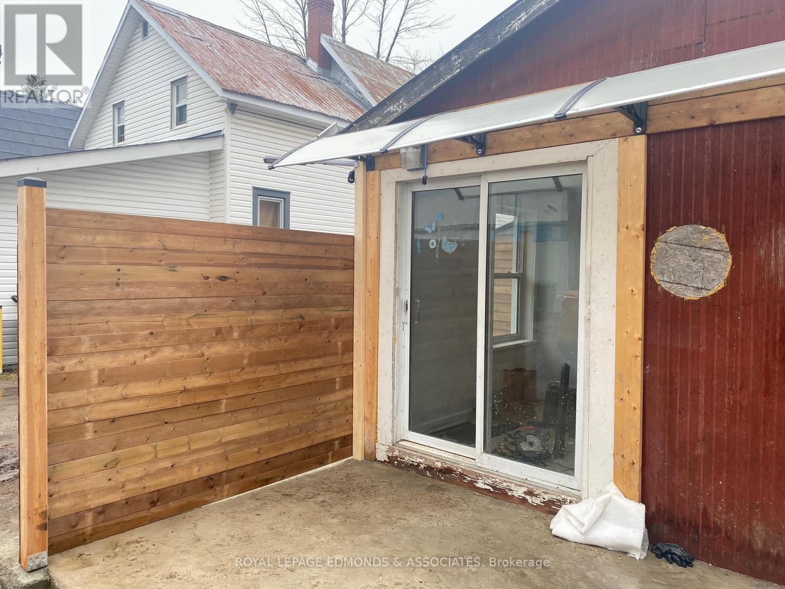 375 Christie Street S, Pembroke, Ontario  K8A 4R8 - Photo 5 - X12860332