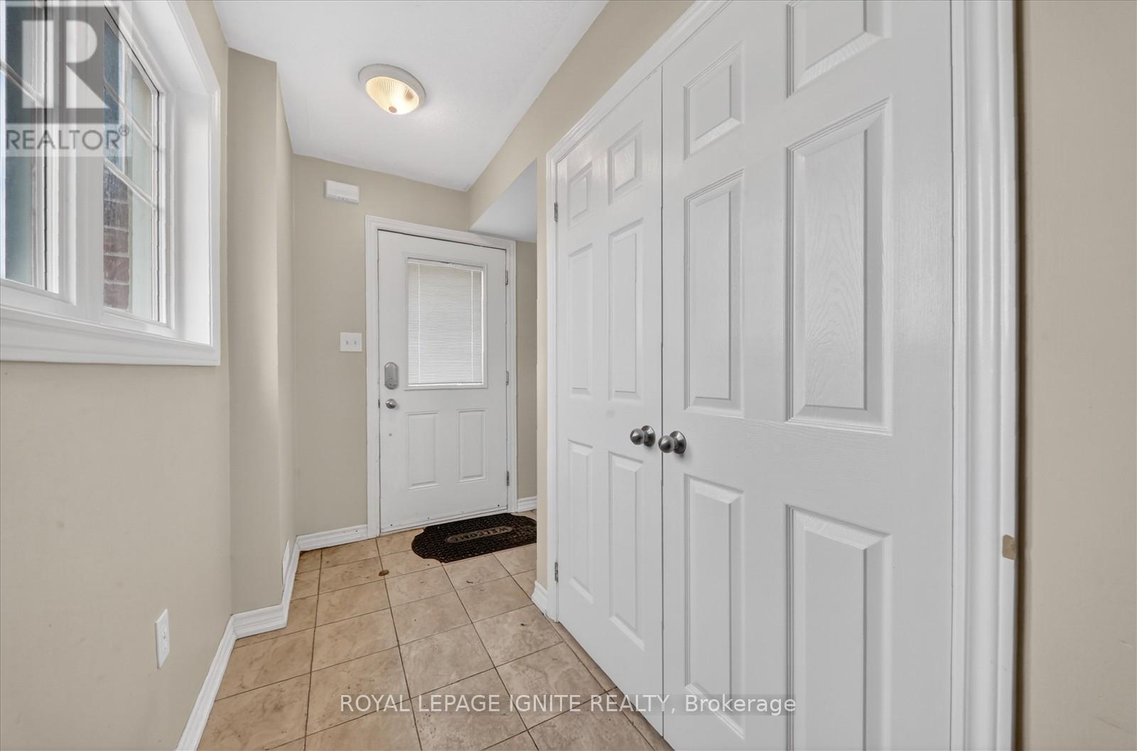 27 - 571 Longworth Avenue, Clarington, Ontario  L1C 0H3 - Photo 5 - E13001116